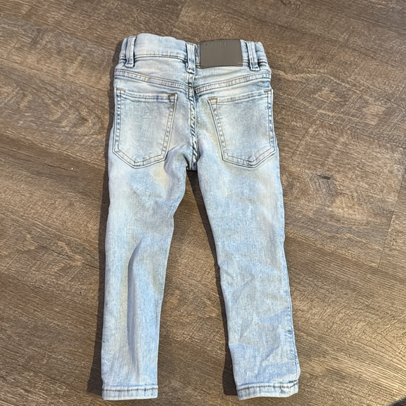 H&M 2Y Skinny Jeans - Picture 2 of 2